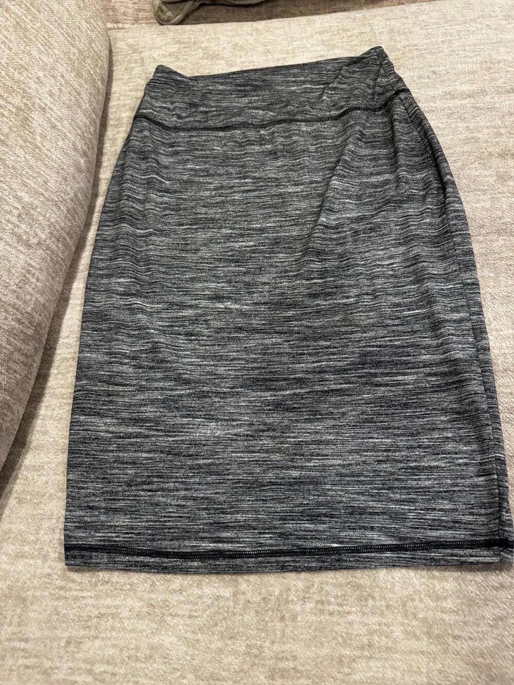 Athleta Gray Heathered Space Dye Pencil Skirt